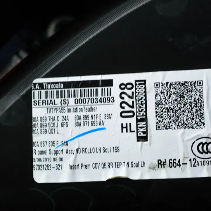 Audi Q5 SQ5 (2017 - ) 80A971693AA Обшивка задней двери — фото 6