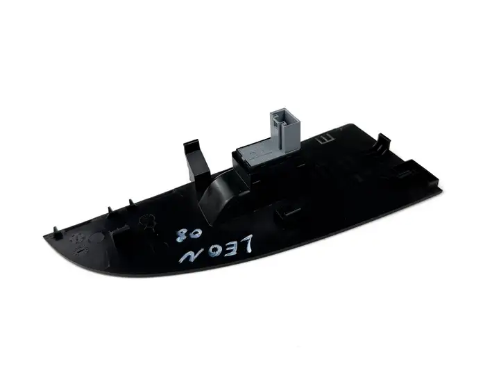 Seat Leon (1P) (2005 - 2012) 1p1867172 Кнопка стеклоподъемников — фото 3