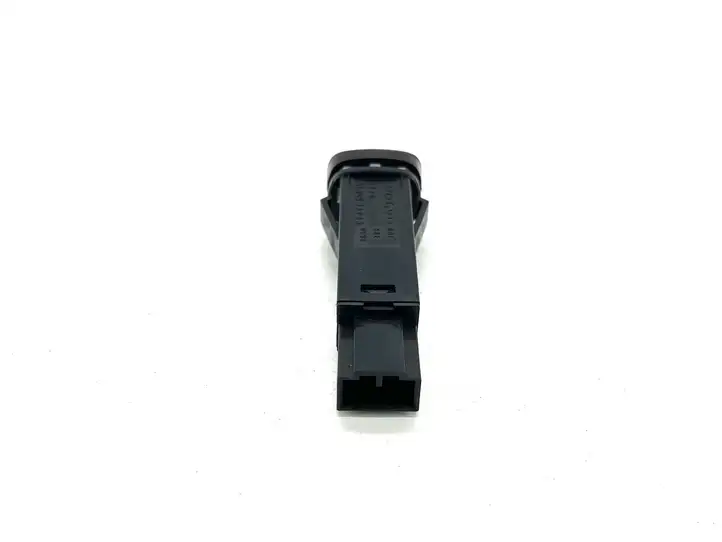 Volvo XC90 (2002 - 2006) 9168302 Включатель аварийных фонарей — фото 4