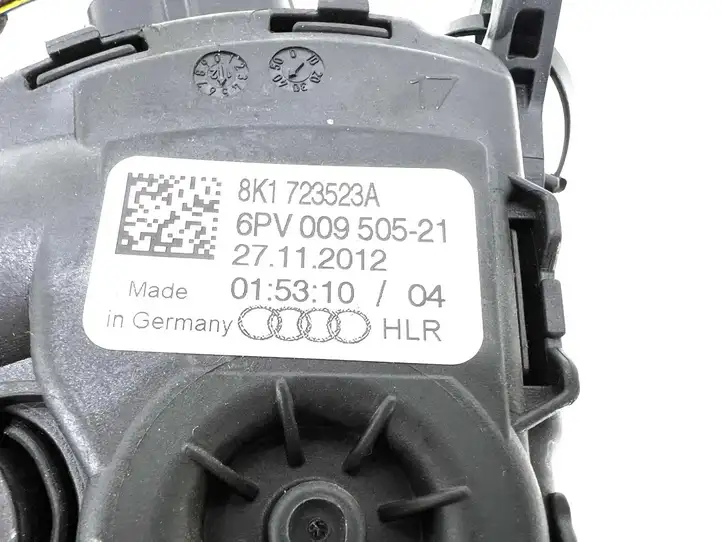 Audi A5 8T 8F (2011 - 2016) 8K1723523A Педаль акселератора — фото 7