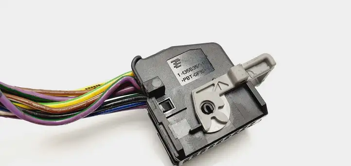 Opel Corsa D (2010 - 2014) 1355350 Прочая электропроводка — фото 3