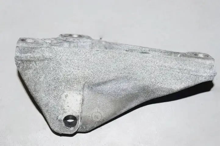 BMW 3 E90 E91 (2005 - 2012) 7804376 Кронштейн топливного насоса — фото 5