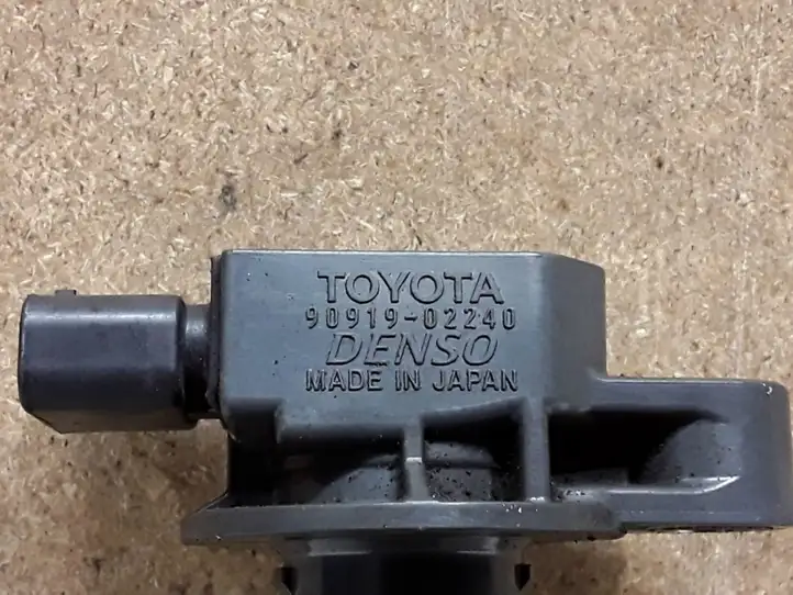Toyota Prius (XW20) (2003 - 2009) 9091902240 Катушка зажигания — фото 3