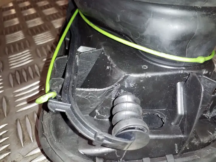 BMW 3 F30 F35 F31 (2012 - 2018) 51177238100 Крышка топливного бака — фото 11