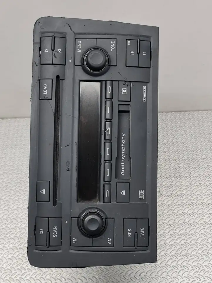 Audi A3/S3 8P (2004 - 2008) 8P0035195 Магнитола / мультимедийная система — фото 3