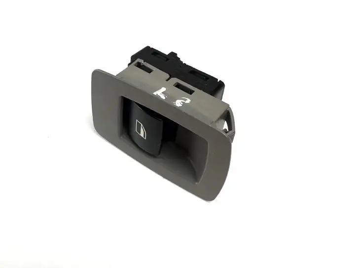 BMW 5 E60 E61 (2004 - 2010) 9113772 Кнопка стеклоподъемников — фото 2