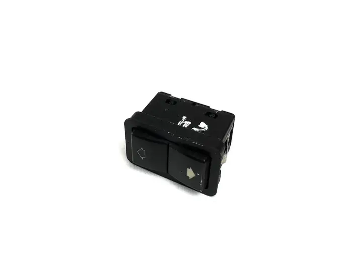 BMW 5 E39 (1996 - 2003) 8368974 Кнопка стеклоподъемников — фото 1