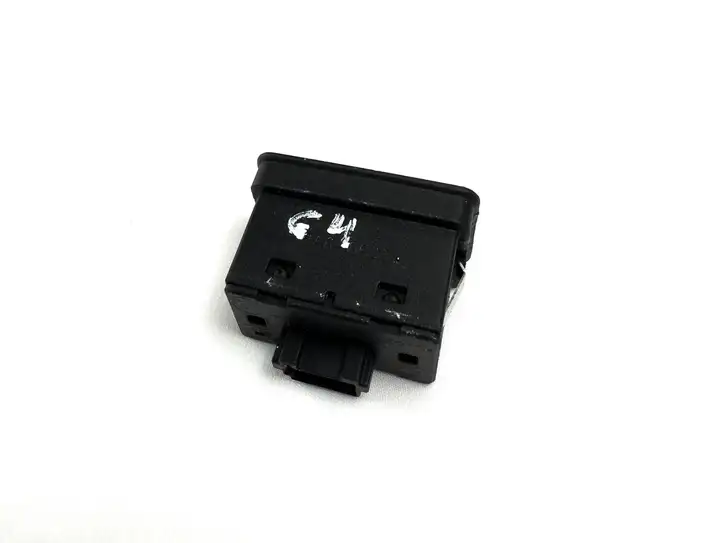 BMW 5 E39 (1996 - 2003) 8368974 Кнопка стеклоподъемников — фото 3