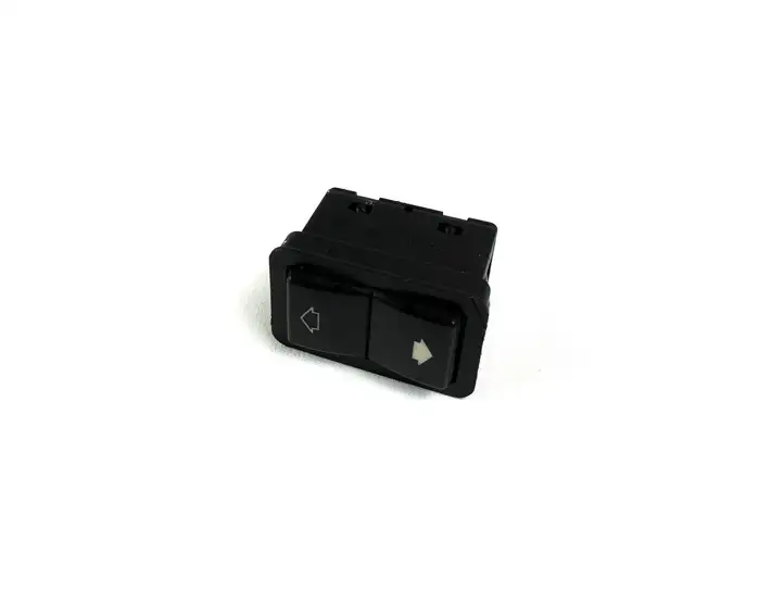BMW 5 E39 (1996 - 2003) 8368974 Кнопка стеклоподъемников — фото 1