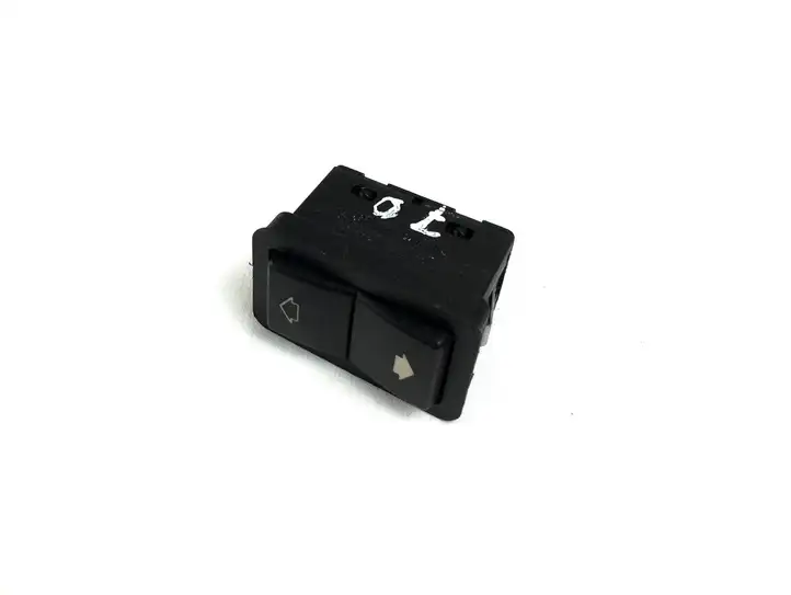 BMW 5 E39 (1996 - 2003) 8368974 Кнопка стеклоподъемников — фото 1