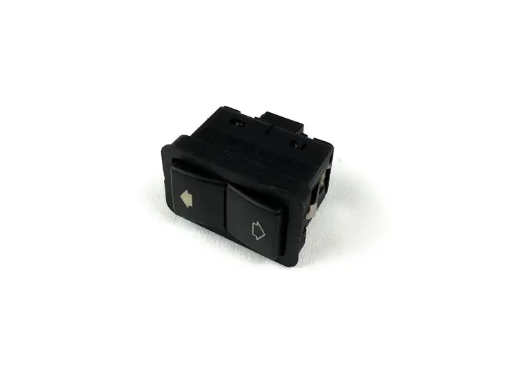 BMW 5 E39 (1996 - 2003) 8368974 Кнопка стеклоподъемников — фото 1