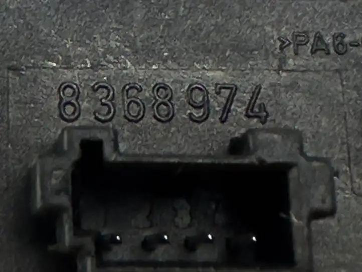 BMW 5 E39 (1996 - 2003) 8368974 Кнопка стеклоподъемников — фото 3