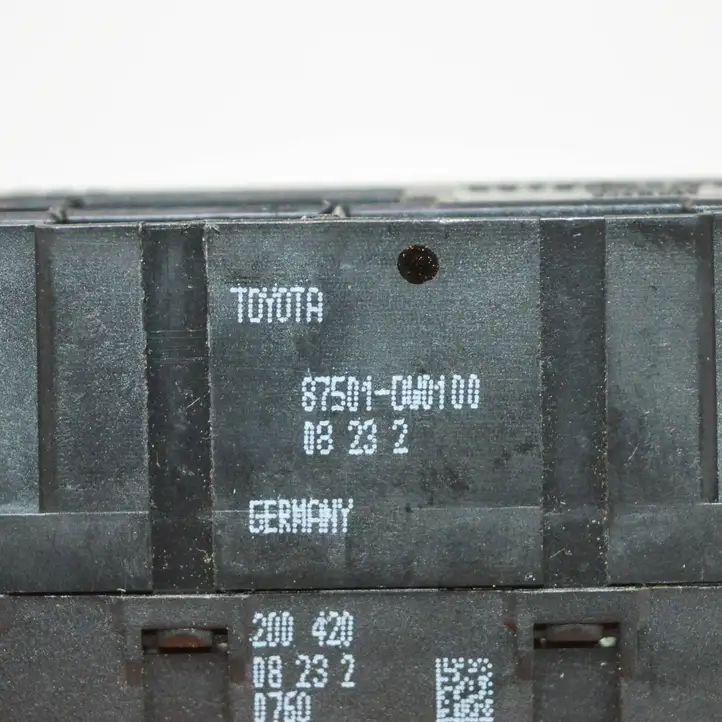 Toyota Avensis T250 (2006 - 2009) 875010W0100 Реле обогрева — фото 5