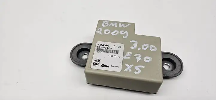 BMW X5 E70 (2006 - 2013) 6935024 Усилитель антенны — фото 3
