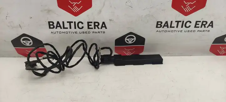 BMW 3 F30 F35 F31 (2012 - 2018) 9220831 Антенна бесключевого доступа — фото 2