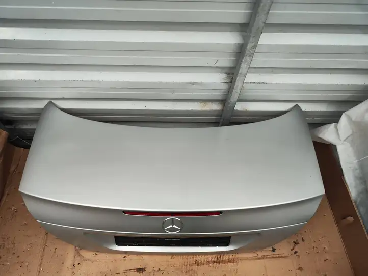 Mercedes-Benz E W211 (2002 - 2009) Крышка багажника — фото 1
