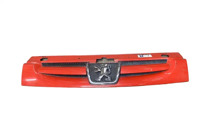Peugeot Partner (2002 - 2008) 9644758777 Передняя решетка — фото 1