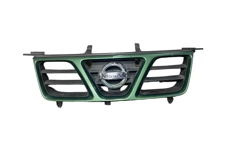 Nissan X-Trail T30 (2001 - 2007) 623108H700 Передняя решетка — фото 1