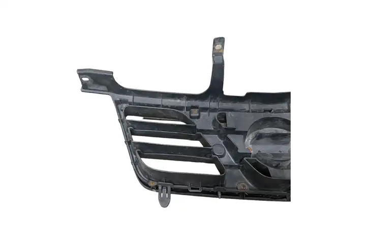 Nissan X-Trail T30 (2001 - 2007) 623108H700 Передняя решетка — фото 7