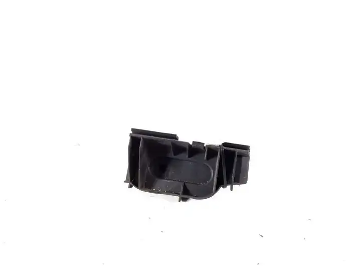 Toyota Corolla E120 E130 (2000 - 2004) 52562-02010 Кронштейн заднего бампера — фото 1