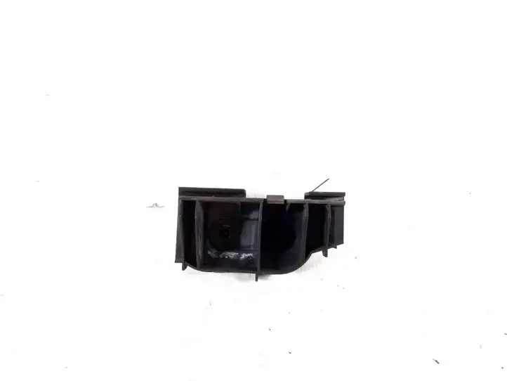 Toyota Corolla E120 E130 (2000 - 2004) 52562-13030 Кронштейн заднего бампера — фото 1