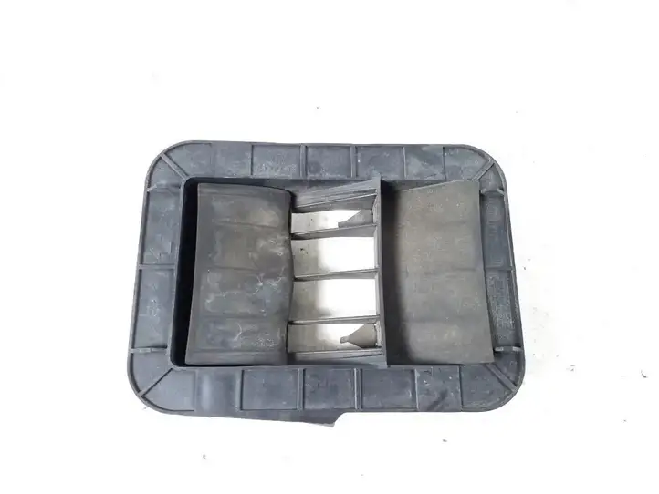 Toyota Auris 150 (2006 - 2012) 62940-0F010 Решетка в крыле — фото 1