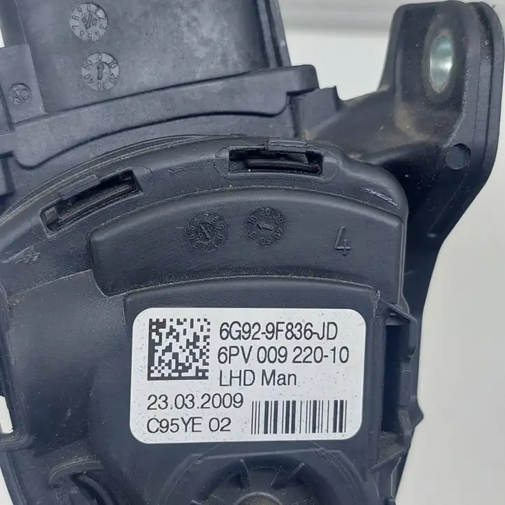 Ford S-MAX (2006 - 2010) 6G929F836JD Педаль акселератора — фото 4