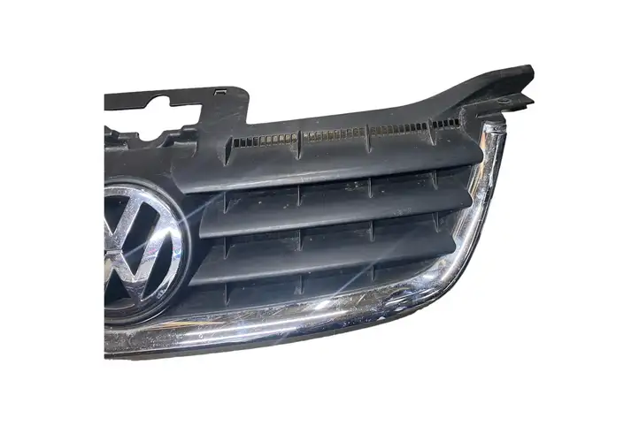 Volkswagen Touran I (2003 - 2010) 1T0853653 Передняя решетка — фото 4