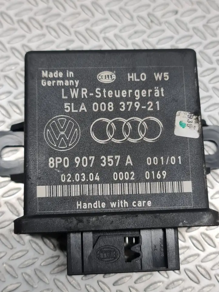 Audi A3/S3 8P (2004 - 2008) 8P0907357A Блок управления светом — фото 5