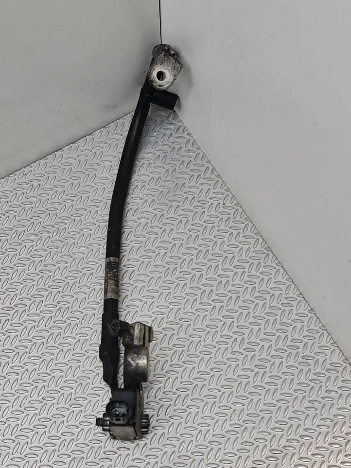 Ford Fiesta (2017 - ) 0199350002 Минусовой провод аккумулятора — фото 4