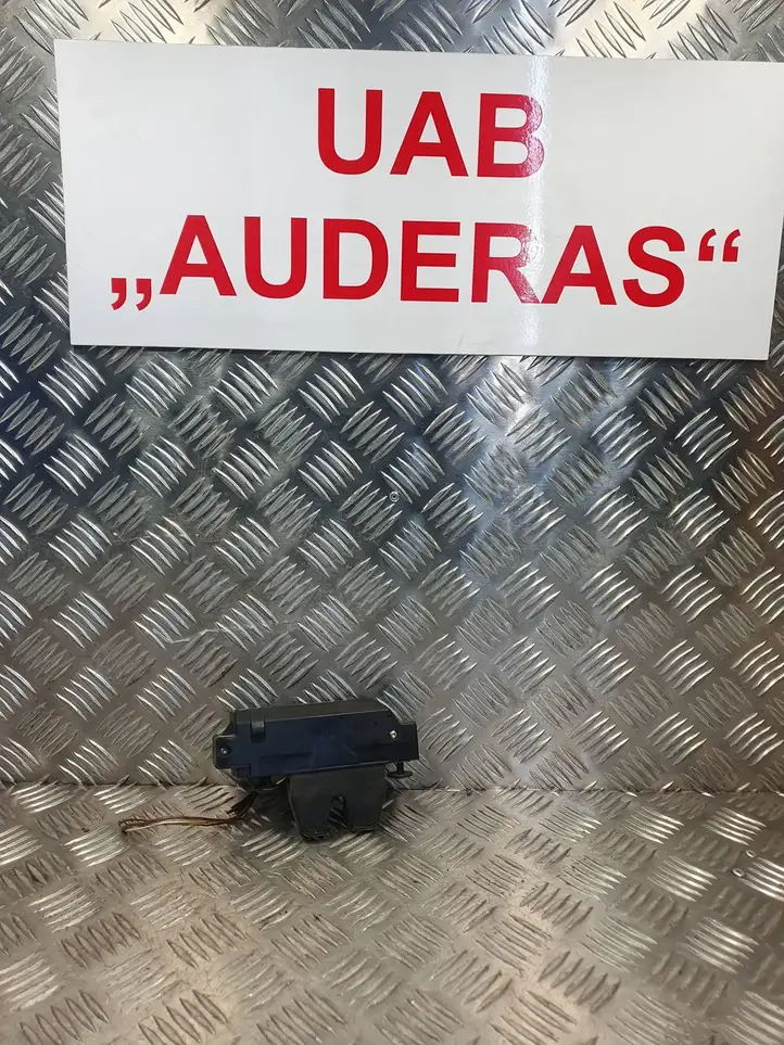 Citroen Xsara Picasso (1999 - 2012) 330892000 Замок крышки багажника — фото 1