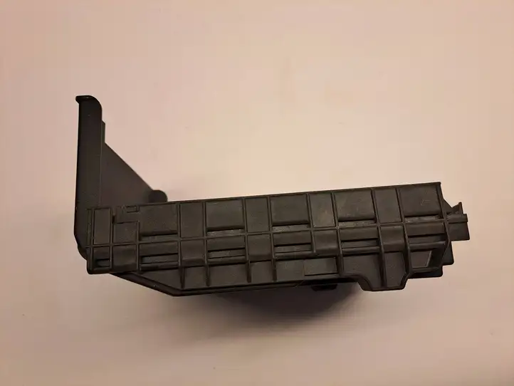 Volkswagen PASSAT B7 (2011 - 2014) 1K0937132G Крышка ящика предохранителей — фото 2