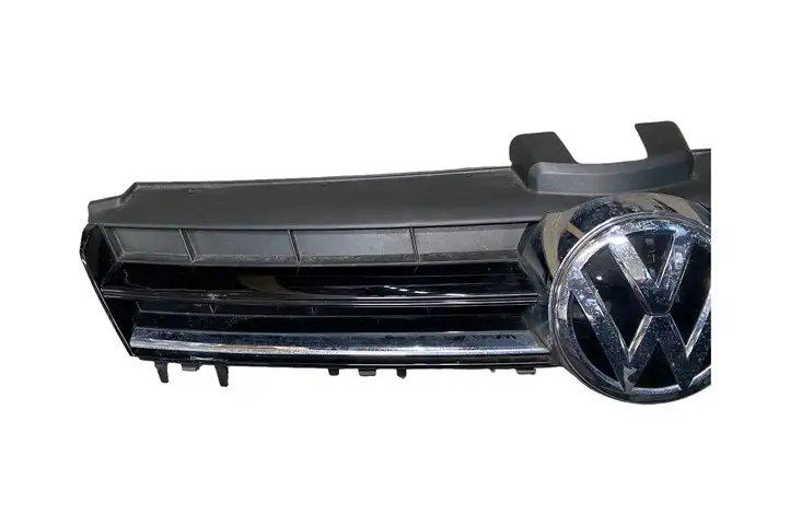 Volkswagen Golf VII (2013 - 2019) 5G0853653E Верхняя решетка радиатора — фото 6