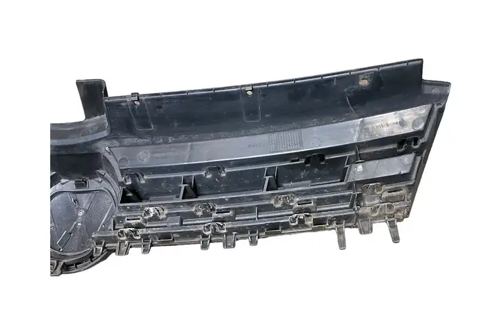 Volkswagen Golf VII (2013 - 2019) 5G0853653E Верхняя решетка радиатора — фото 2