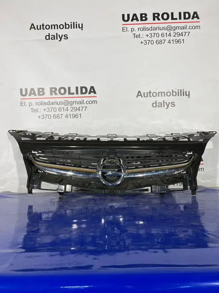 Opel Astra J (2009 - 2012) 13368851 Верхняя решетка радиатора — фото 1