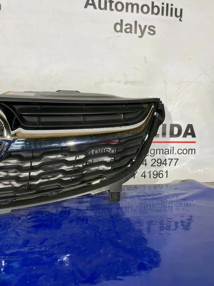 Opel Karl (2015 - ) 94514486 Верхняя решетка радиатора — фото 6