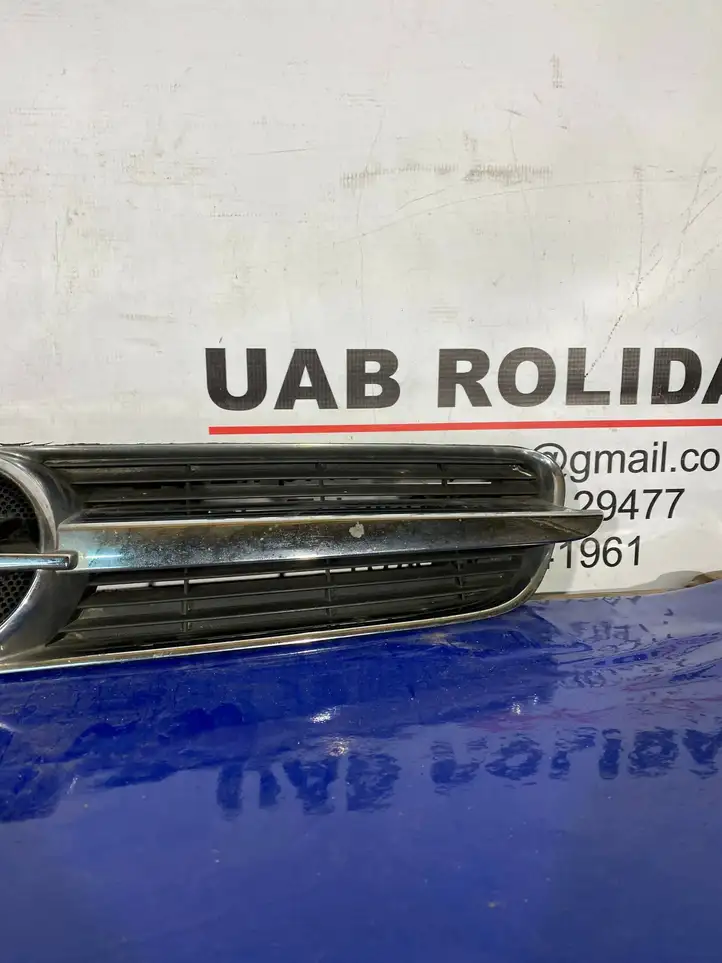Opel Vectra C (2002 - 2005) 13106811 Передняя решетка — фото 7