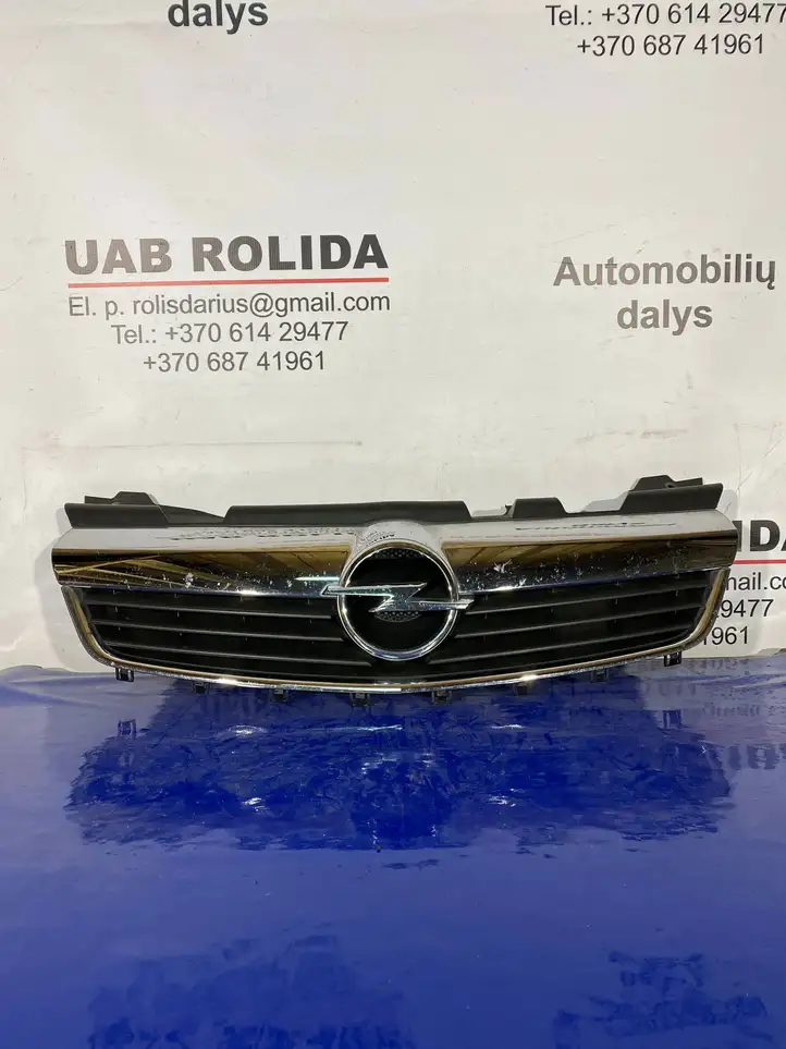 Opel Zafira B (2003 - 2006) 13157590 Верхняя решетка радиатора — фото 1