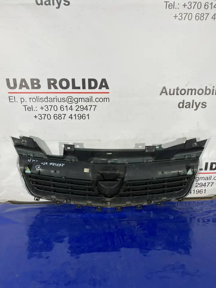 Opel Zafira B (2003 - 2006) 13157590 Верхняя решетка радиатора — фото 7