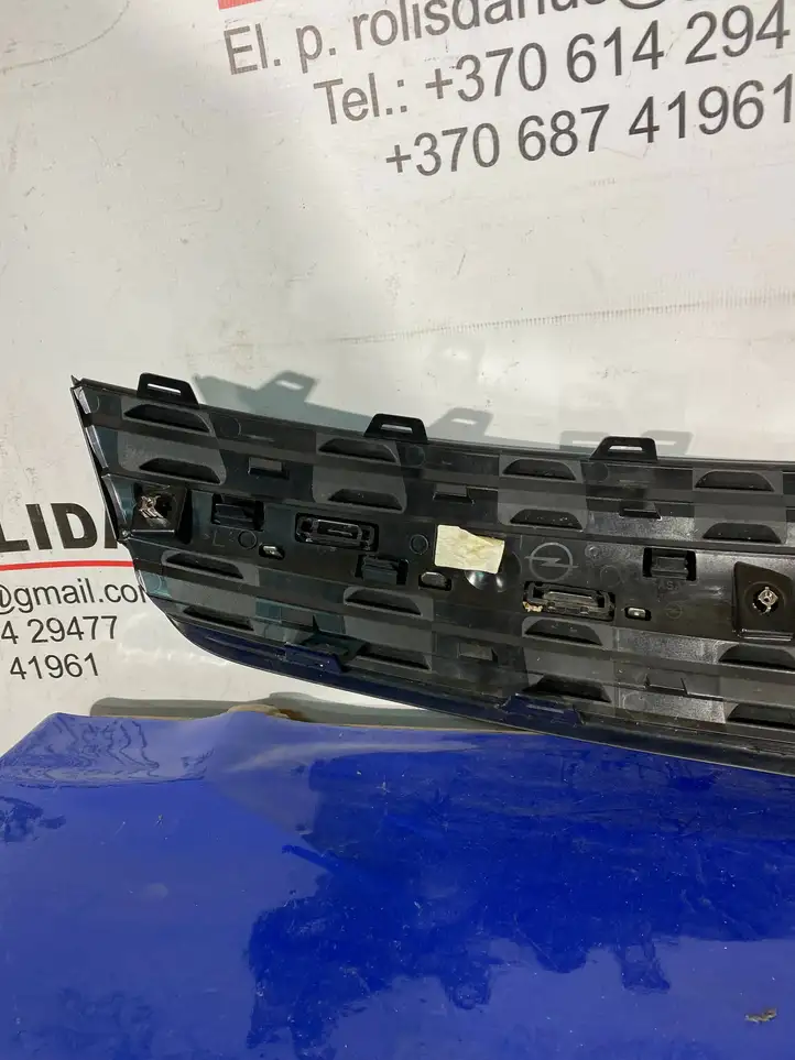 Opel Zafira Life (2019 - )  9833128677 Верхняя решётка