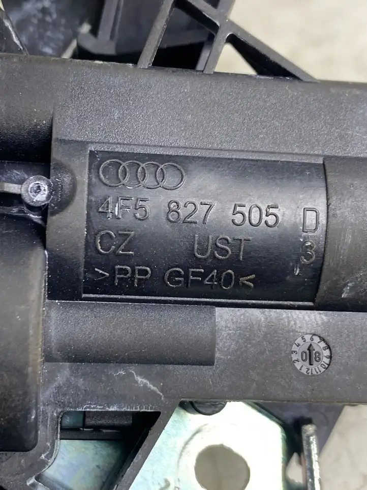 Volkswagen PASSAT CC (2008 - 2012) 4F5827505D Замок крышки багажника — фото 4