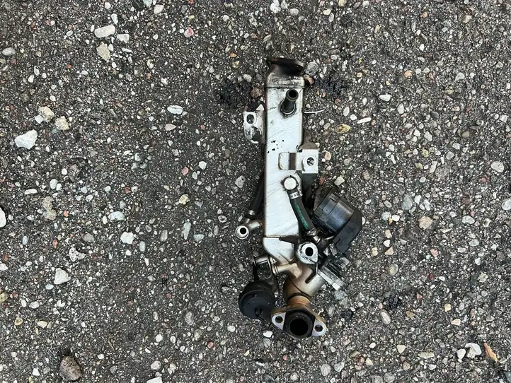 BMW 1 F20 F21 (2011 - 2019) 7810751 Охладитель клапана EGR — фото 1