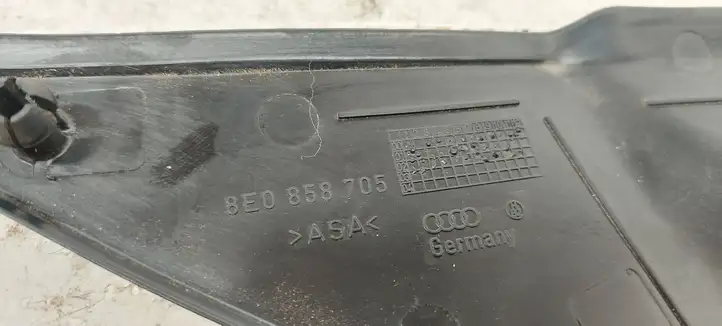 Audi A4 S4 B6 8E 8H (2000 - 2006) 8E0858705 Прочие детали салона — фото 4
