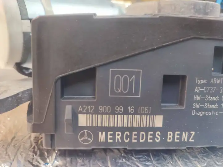Mercedes-Benz E W212 (2009 - 2016) A2128203742 Доводчик крышки багажника — фото 4