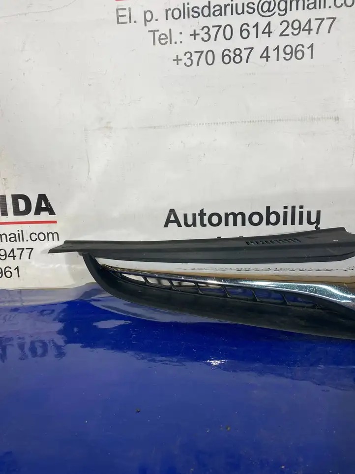 Hyundai i30 (2007 - 2012) 863512R500 Верхняя решетка радиатора — фото 4