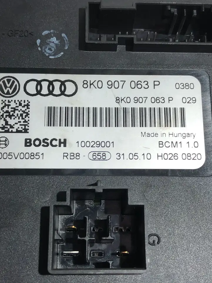 Audi Q5 SQ5 (2008 - 2012) 8K0907063P Модуль комфорта — фото 3