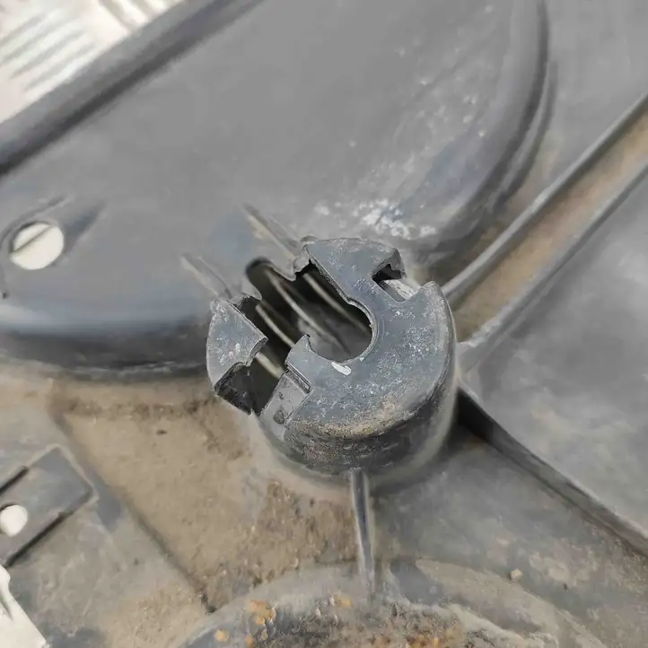 Skoda Kamiq (2019 - ) 2Q0825202AB Боковая защита днища — фото 2