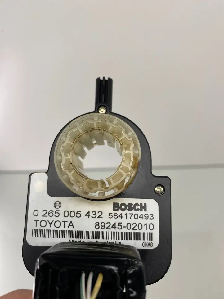 Toyota Avensis T250 (2003 - 2006) 0265005432 Датчик угла поворота руля — фото 3