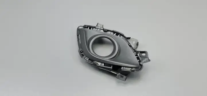 Mazda 6 (2012 - 2015) GHR450C21 Решетка противотуманной фары — фото 1