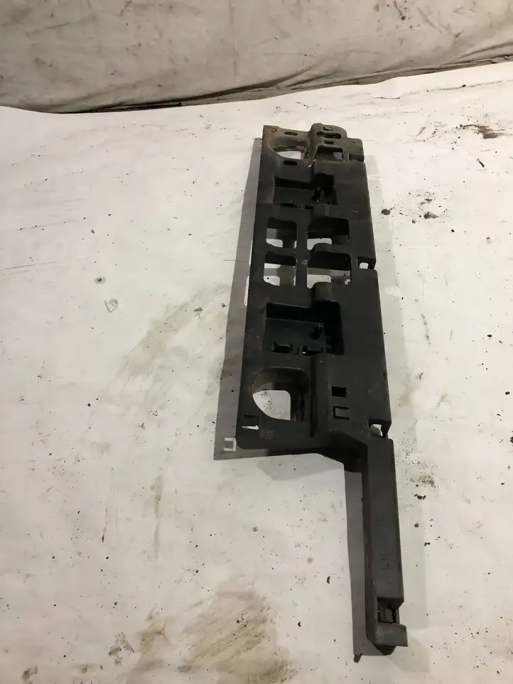 Land Rover Range Rover Sport L320 (2005 - 2009) DXF50003 Кронштейн заднего бампера — фото 1